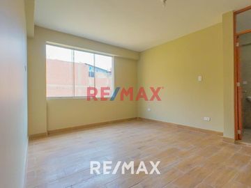 Alquiler De Departamento Duplex En Estreno En El Segundo Y Tercer Piso, Distrito Ate