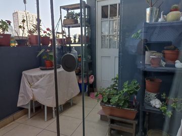 VENDO DEPARTAMENTO DÚPLEX MAS COCHERA Y DEPOSITO
