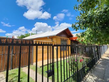 Casa Esquina En Buen Barrio De Talca