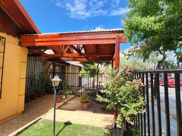 Casa Esquina En Buen Barrio De Talca