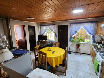 Casa Esquina En Buen Barrio De Talca