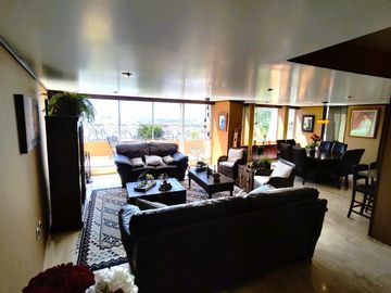 CASA EN VENTA EN LOMA DORADA