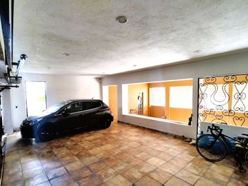 CASA EN VENTA EN LOMA DORADA