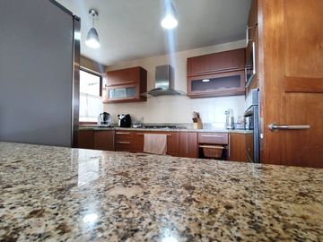 CASA EN VENTA EN LOMA DORADA