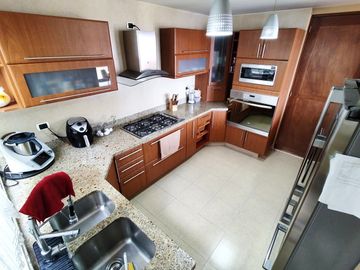 CASA EN VENTA EN LOMA DORADA