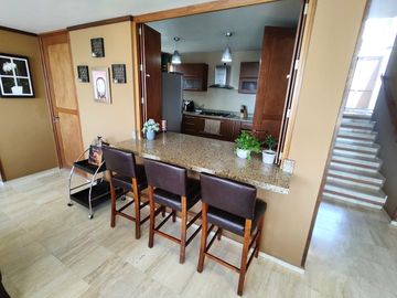 CASA EN VENTA EN LOMA DORADA