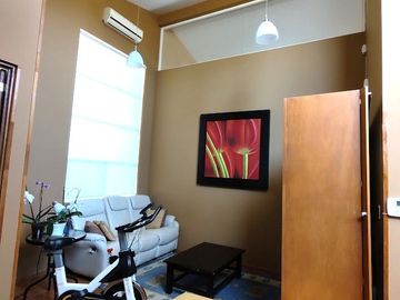 CASA EN VENTA EN LOMA DORADA