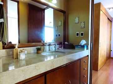 CASA EN VENTA EN LOMA DORADA