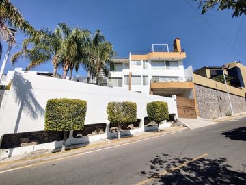 CASA EN VENTA EN LOMA DORADA