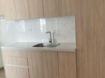 ELEGANTE DEPARTAMENTO REMODELADO EN LA MOLINA – 3 DORMITORIOS