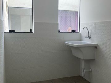ELEGANTE DEPARTAMENTO REMODELADO EN LA MOLINA – 3 DORMITORIOS