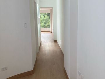 ELEGANTE DEPARTAMENTO REMODELADO EN LA MOLINA – 3 DORMITORIOS