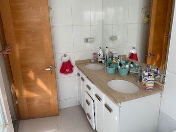 Exclusiva Casa Mediterránea En Condominio La Reserva