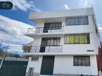 Casa rentera en venta Sector Diario El Comercio, Sur de Quito