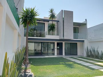 VENTA DE CASA EN PRADOS DE CUERNAVACA