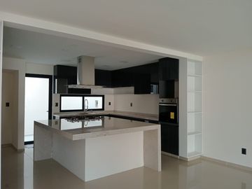 VENTA DE CASA EN PRADOS DE CUERNAVACA