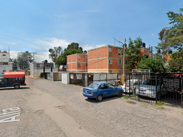 DEPARTAMENTO EN EMBOTELLADORES, BARRIO DE SANTA URSULA, TEXCOCO. ¡NO CREDITOS!