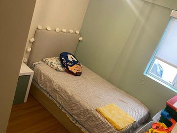 Vendo moderno departamento flat de 156 m2 y 3 Dorm. en el límite de Lince con San Isidro.