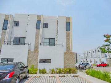Venta de Casa en Condominio en Santa Fe Lifestyle, Xochitepec, Morelos