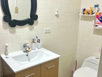 Lindo dpto., 1er. Piso, 3 dorms, 3 baños, 1 estac.