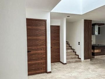 BONITA CASA EN VILLA MAGNA SLP