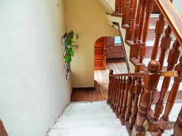 Casa con Local Comercial en Venta, Av de las Américas, Miraflores