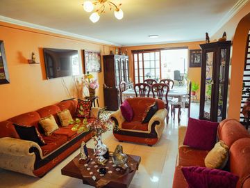 Casa en Venta, Sector las Pencas, Cuenca