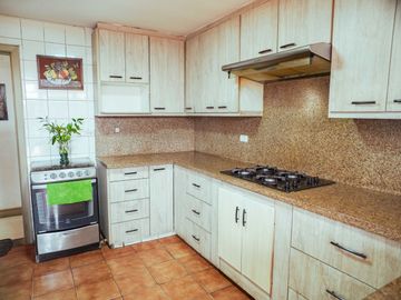 Casa en Venta, Sector las Pencas, Cuenca