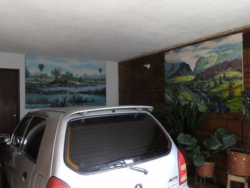 VENDO CASA EN QUINTA PAREDES