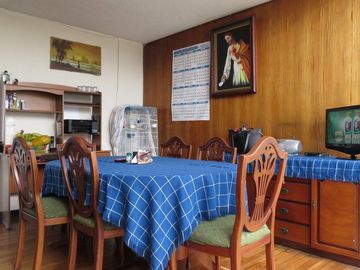 VENDO CASA EN QUINTA PAREDES