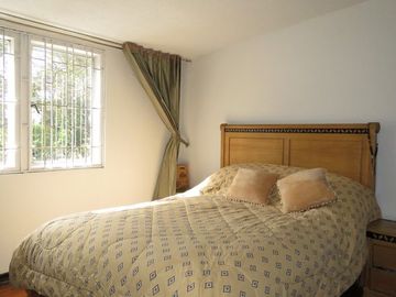 VENDO CASA EN QUINTA PAREDES