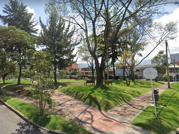 VENDO CASA EN QUINTA PAREDES
