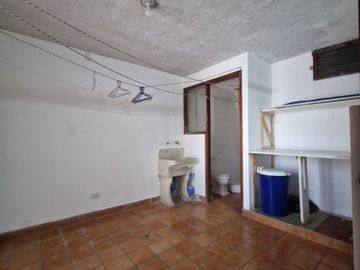 ¡Vive la experiencia de San Isidro - San Borja en este encantador departamento!