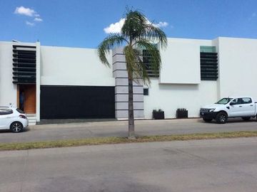 Casa en venta en Miravalle