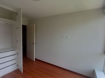 Dúplex en Venta en Santiago de Surco – Frente a Parque y en Ubicación Privilegiada