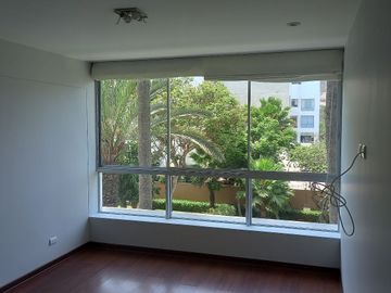Dúplex en Venta en Santiago de Surco – Frente a Parque y en Ubicación Privilegiada