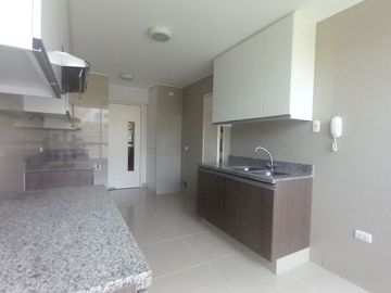Dúplex en Venta en Santiago de Surco – Frente a Parque y en Ubicación Privilegiada