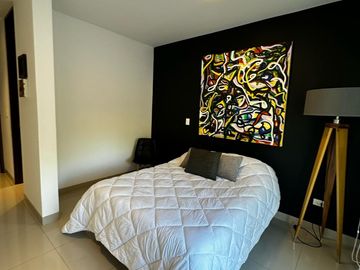 RESIDENCIA CON ALBERCA, CARGADOR AUTOS ELECTRICOS, PANELES SOLARES,  Y RECAMARA EN PLANTA BAJA RESIDENCIAL TIERRAVERDE TIERRA VERDE AL NORTE DE AGS