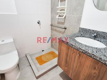 Lindo Departamento Cerca Al Mar (A Una Cuadra De Av. Bertolotto) Edidicio Frente A Parque