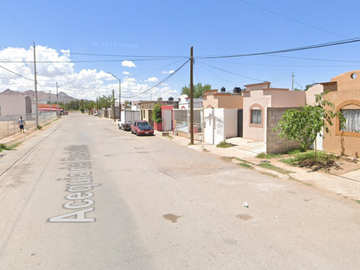 Casa en Remate-(65% Debajo De Su Valor Comercial, Solo Recursos Propios)-acequias, Los Girasoles III Etapa, 31384 Chihuahua, Chih.-SK10