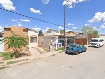 Casa en Remate-(65% Debajo De Su Valor Comercial, Solo Recursos Propios)-acequias, Los Girasoles III Etapa, 31384 Chihuahua, Chih.-SK10