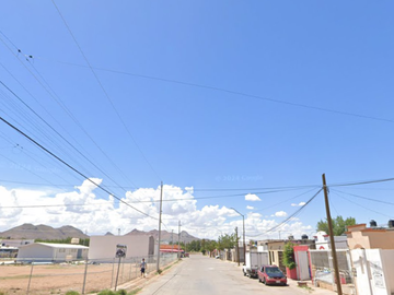 Casa en Remate-(65% Debajo De Su Valor Comercial, Solo Recursos Propios)-acequias, Los Girasoles III Etapa, 31384 Chihuahua, Chih.-SK10