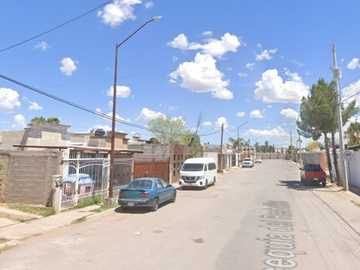 Casa en Remate-(65% Debajo De Su Valor Comercial, Solo Recursos Propios)-acequias, Los Girasoles III Etapa, 31384 Chihuahua, Chih.-SK10