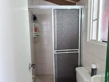 SE VENDE CASA CON LOCAL BARRIO LA FUENTE TUNJA