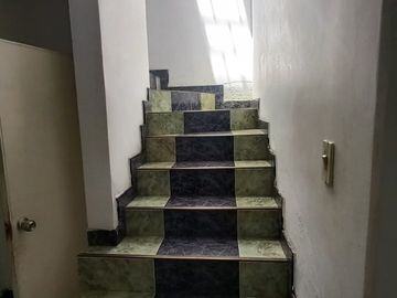 SE VENDE CASA CON LOCAL BARRIO LA FUENTE TUNJA