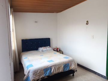 SE VENDE CASA CON LOCAL BARRIO LA FUENTE TUNJA