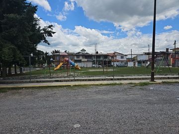 EXCELENTE CASA