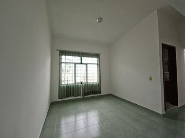 EXCELENTE CASA