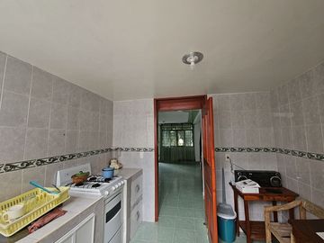 EXCELENTE CASA