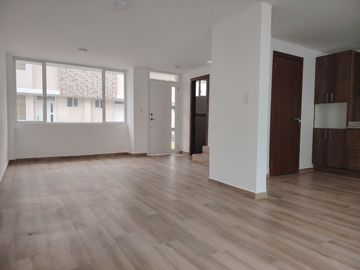 Casa Nueva en Venta en Conjunto Los Ciprés, La Armenia, Parroquia Conocoto